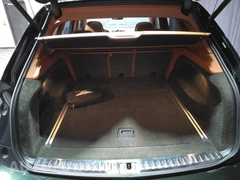 2021 Bentley Bentayga V8 First Edition - miniatura 16