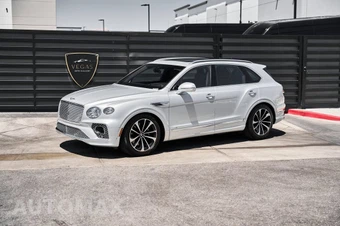 2021 Bentley Bentayga V8 - miniatura 5