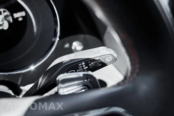 2021 Bentley Bentayga V8 - miniatura 60