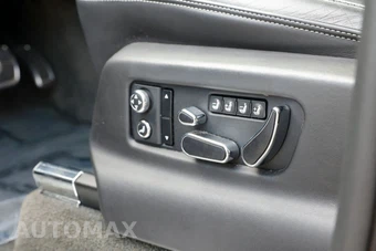 2021 Bentley Bentayga V8 - miniatura 16
