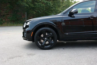2021 Bentley Bentayga V8 - miniatura 6