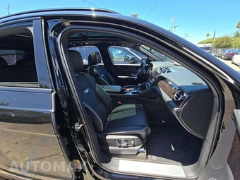 2021 Bentley Bentayga V8 - miniatura 18