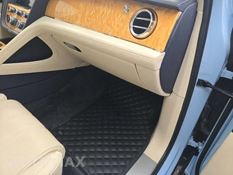 2021 Bentley Bentayga V8 - miniatura 16