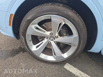 2021 Bentley Bentayga V8 - miniatura 21