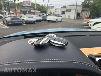 2021 Bentley Bentayga V8 - miniatura 5