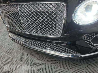 2021 Bentley Bentayga V8 - miniatura 2