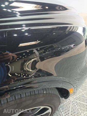 2021 Bentley Bentayga V8 - miniatura 7