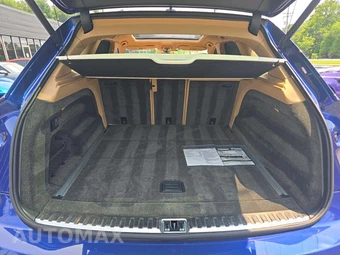 2021 Bentley Bentayga V8 - miniatura 11
