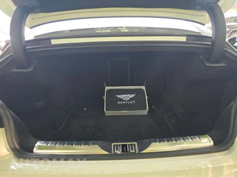 2021 Bentley Continental GT V8 - miniatura 14