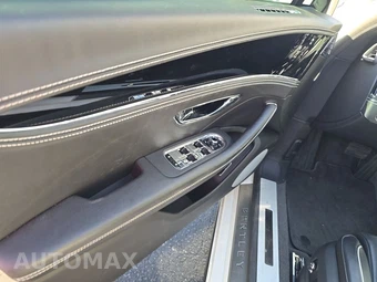 2021 Bentley Flying Spur V8 - miniatura 9