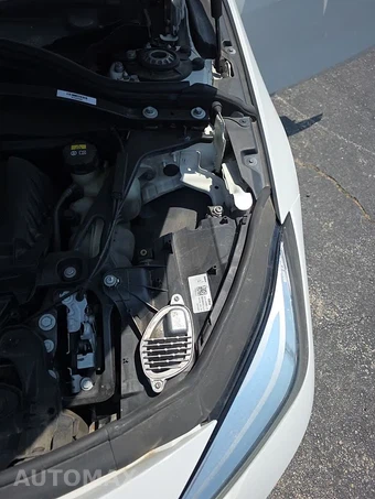 2021 BMW 2 Series Gran Coupe 228i xDrive Sedan - miniatura 26