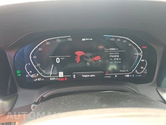 2021 BMW 3 Series Sedan 330e - miniatura 12
