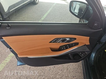 2021 BMW 3 Series Sedan 330e - miniatura 9