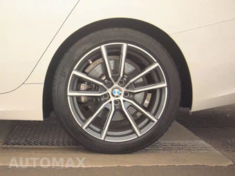 2021 BMW 3 Series Sedan 330e xDrive - miniatura 12