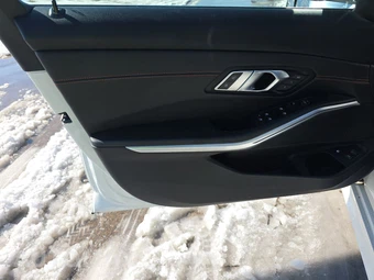 2021 BMW 3 Series Sedan 330e xDrive - miniatura 9