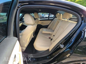 2021 BMW 3 Series Sedan 330i - miniatura 13