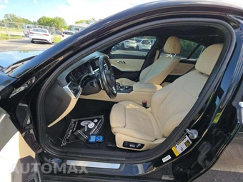 2021 BMW 3 Series Sedan 330i - miniatura 6