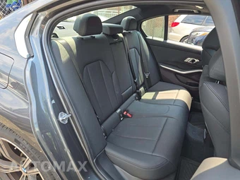 2021 BMW 3 Series Sedan 330i xDrive - miniatura 16
