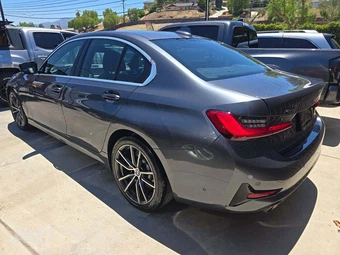 2021 BMW 3 Series Sedan 330i xDrive - miniatura 2