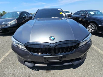 2021 BMW 3 Series Sedan 330i xDrive - miniatura 2
