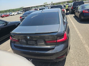 2021 BMW 3 Series Sedan 330i xDrive - miniatura 5