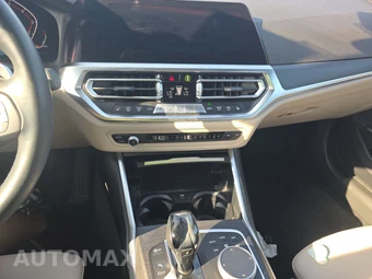 2021 BMW 3 Series Sedan 330i xDrive - miniatura 11