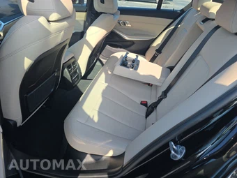 2021 BMW 3 Series Sedan 330i xDrive - miniatura 13