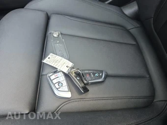 2021 BMW 3 Series Sedan 330i xDrive - miniatura 24