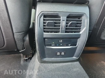 2021 BMW 3 Series Sedan 330i xDrive - miniatura 28