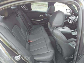 2021 BMW 3 Series Sedan 330i xDrive - miniatura 17