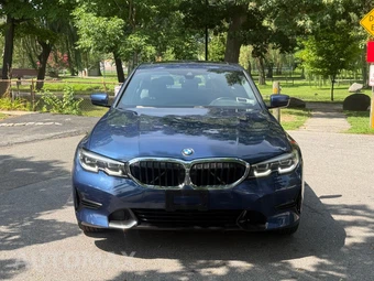 2021 BMW 3 Series Sedan 330i xDrive - miniatura 4