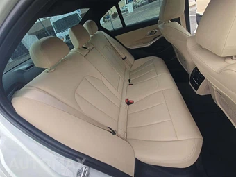 2021 BMW 3 Series Sedan 330i xDrive - miniatura 16