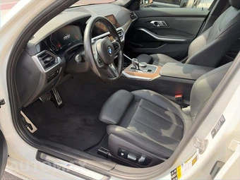 2021 BMW 3 Series Sedan 330i xDrive M SPORT LINE - miniatura 8