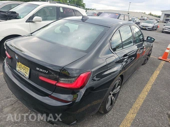 2021 BMW 3 Series Sedan 330i xDrive M SPORT LINE - miniatura 4