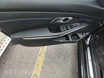 2021 BMW 3 Series Sedan 330i xDrive M SPORT LINE - miniatura 9