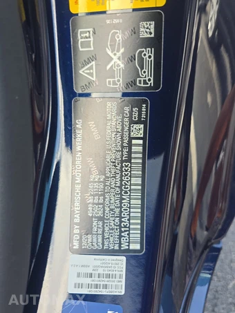 2021 BMW 4 Series Coupe M440i xDrive - miniatura 14