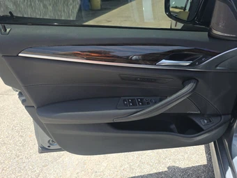 2021 BMW 5 Series Sedan 530i M SPORT LINE - miniatura 9