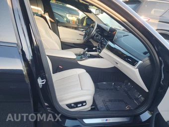 2021 BMW 5 Series Sedan 530i M SPORT LINE - miniatura 8