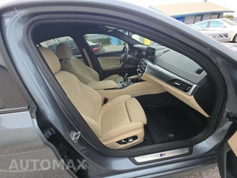 2021 BMW 5 Series Sedan 530i M SPORT LINE - miniatura 18