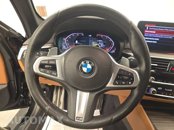 2021 BMW 5 Series Sedan 530i M SPORT LINE - miniatura 10