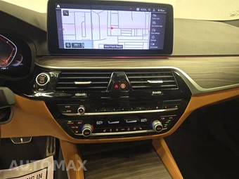 2021 BMW 5 Series Sedan 530i M SPORT LINE - miniatura 11