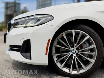 2021 BMW 5 Series Sedan 530i - miniatura 29