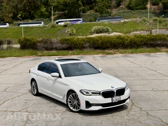 2021 BMW 5 Series Sedan 530i - miniatura 5
