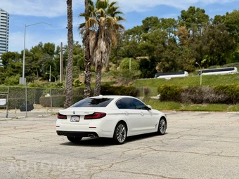 2021 BMW 5 Series Sedan 530i - miniatura 8