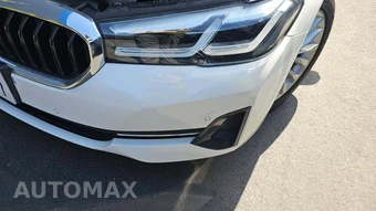 2021 BMW 5 Series Sedan 530i - miniatura 26