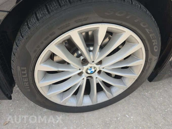 2021 BMW 5 Series Sedan 530i - miniatura 21