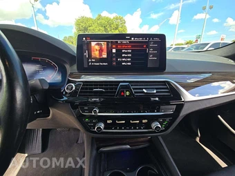 2021 BMW 5 Series Sedan 530i - miniatura 7