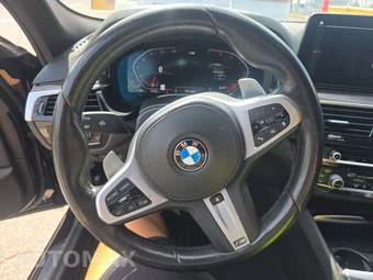 2021 BMW 5 Series Sedan 530i xDrive M SPORT LINE - miniatura 10