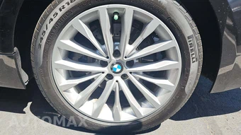2021 BMW 5 Series Sedan 530i xDrive - miniatura 29