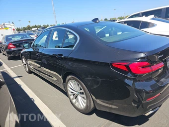 2021 BMW 5 Series Sedan 530i xDrive - miniatura 6